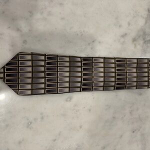 Elegant Geometric Patterned Tie - Black and Gray